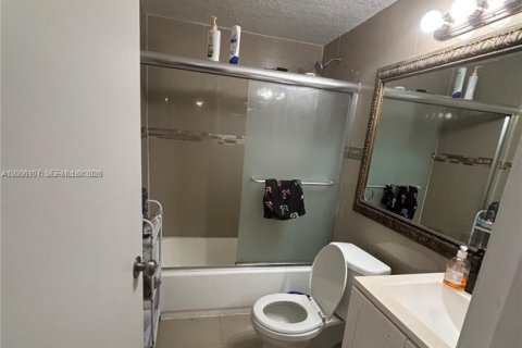 Купить кондоминиум в Майами, Флорида 2 спальни, 78.69м2, № 2089615 - фото 3