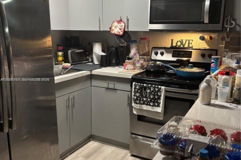 Купить кондоминиум в Майами, Флорида 2 спальни, 78.69м2, № 2089615 - фото 2