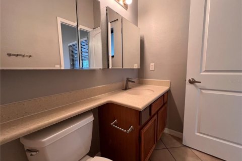 House in Apopka, Florida 3 bedrooms, 112.13 sq.m. № 2349712 - photo 17
