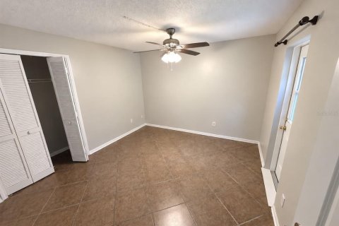 House in Apopka, Florida 3 bedrooms, 112.13 sq.m. № 2349712 - photo 13
