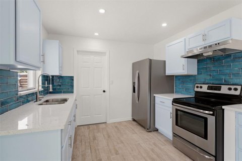 Casa en venta en Port Charlotte, Florida, 2 dormitorios, 93.83 m2 № 2104536 - foto 7