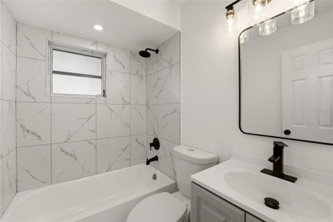 Casa en venta en Port Charlotte, Florida, 2 dormitorios, 93.83 m2 № 2104536 - foto 11