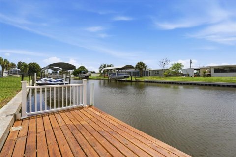 Casa en venta en Port Charlotte, Florida, 2 dormitorios, 93.83 m2 № 2104536 - foto 16
