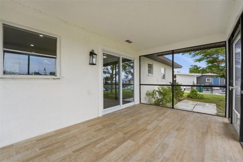 Casa en venta en Port Charlotte, Florida, 2 dormitorios, 93.83 m2 № 2104536 - foto 15