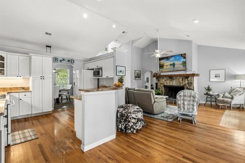 Casa en venta en Sorrento, Florida, 3 dormitorios, 194.63 m2 № 1909735 - foto 12