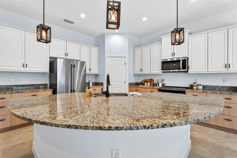 Villa ou maison à vendre à Wesley Chapel, Floride: 4 chambres, 243.13 m2 № 2150248 - photo 14