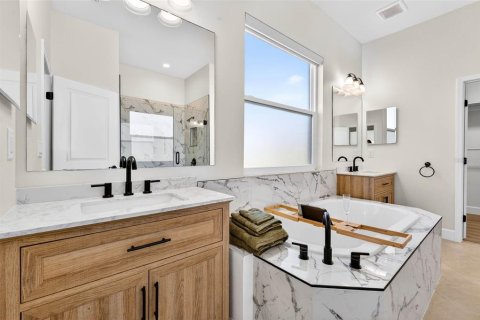 Villa ou maison à vendre à Wesley Chapel, Floride: 4 chambres, 243.13 m2 № 2150248 - photo 26