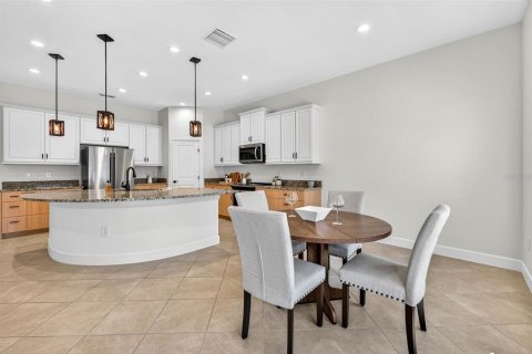 Villa ou maison à vendre à Wesley Chapel, Floride: 4 chambres, 243.13 m2 № 2150248 - photo 22