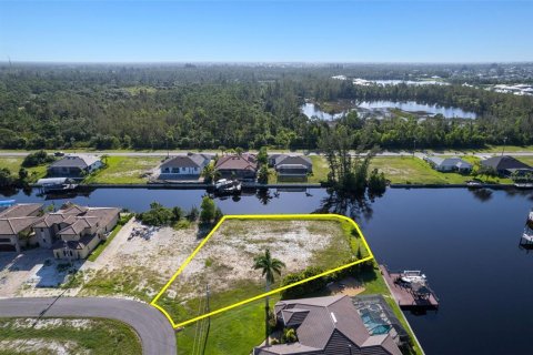 Land in Cape Coral, Florida № 1736713 - photo 7