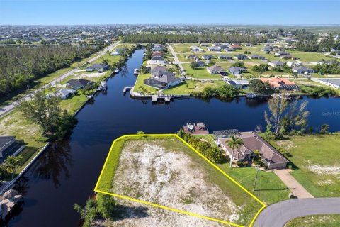 Land in Cape Coral, Florida № 1736713 - photo 5