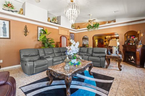 Casa en venta en Auburndale, Florida, 3 dormitorios, 213.12 m2 № 2150689 - foto 22