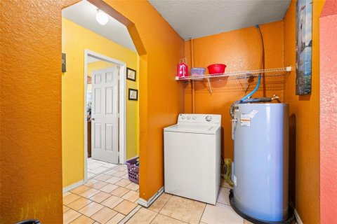 Casa en venta en Auburndale, Florida, 3 dormitorios, 213.12 m2 № 2150689 - foto 20