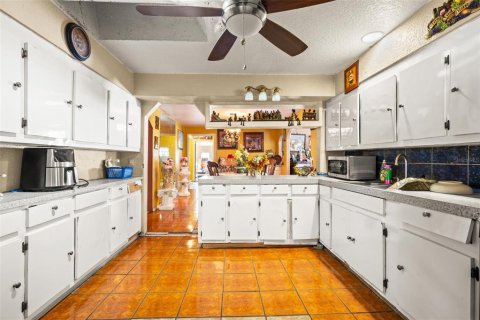 Casa en venta en Auburndale, Florida, 3 dormitorios, 213.12 m2 № 2150689 - foto 13