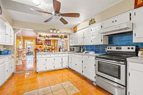 Casa en venta en Auburndale, Florida, 3 dormitorios, 213.12 m2 № 2150689 - foto 12