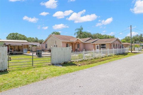 Casa en venta en Auburndale, Florida, 3 dormitorios, 213.12 m2 № 2150689 - foto 5