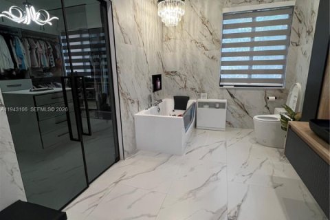 Casa en venta en Pembroke Pines, Florida, 3 dormitorios, 193.89 m2 № 1999463 - foto 13