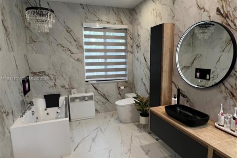 Casa en venta en Pembroke Pines, Florida, 3 dormitorios, 193.89 m2 № 1999463 - foto 22