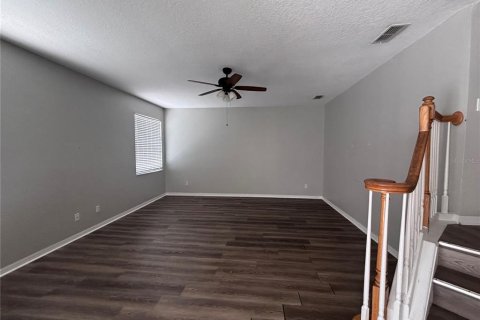 House in Davenport, Florida 5 bedrooms, 273.97 sq.m. № 1919601 - photo 5