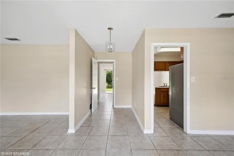 Casa en alquiler en Gainesville, Florida, 3 dormitorios, 149.76 m2 № 1906448 - foto 5