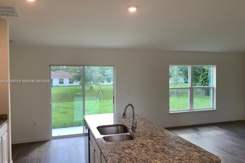 Снять в аренду виллу или дом в Порт-Сент-Луси, Флорида 3 спальни, 130.99м2, № 2065201 - фото 3