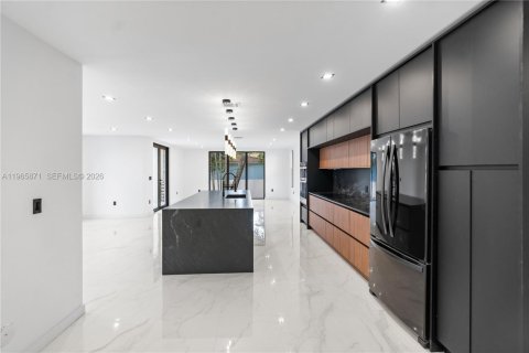 Купить виллу или дом в Майами, Флорида 4 спальни, 260.13м2, № 2027477 - фото 18