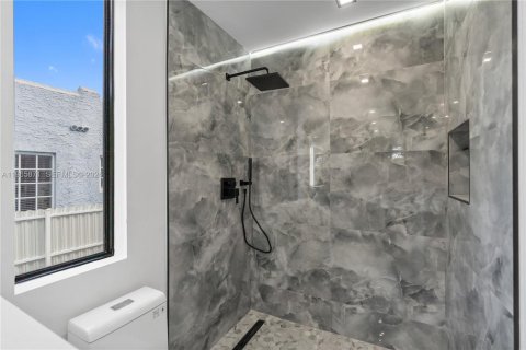 Купить виллу или дом в Майами, Флорида 4 спальни, 260.13м2, № 2027477 - фото 26