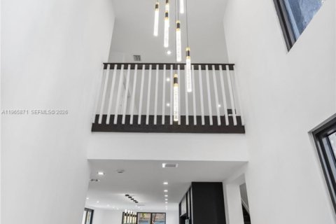 Купить виллу или дом в Майами, Флорида 4 спальни, 260.13м2, № 2027477 - фото 28