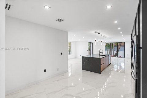 Купить виллу или дом в Майами, Флорида 4 спальни, 260.13м2, № 2027477 - фото 5