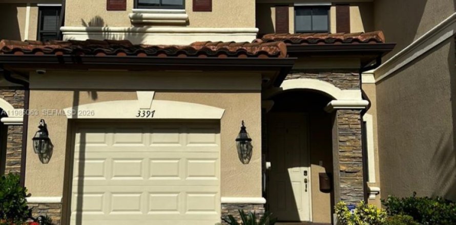 Дом в Хайалиа, Флорида 3 спальни, 158.58м2 № 2050882