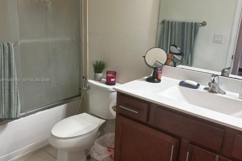 Купить виллу или дом в Хайалиа, Флорида 3 спальни, 158.58м2, № 2050882 - фото 19