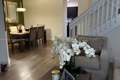 Купить виллу или дом в Хайалиа, Флорида 3 спальни, 158.58м2, № 2050882 - фото 5