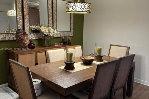 Купить виллу или дом в Хайалиа, Флорида 3 спальни, 158.58м2, № 2050882 - фото 7