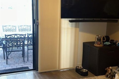 Купить виллу или дом в Хайалиа, Флорида 3 спальни, 158.58м2, № 2050882 - фото 14