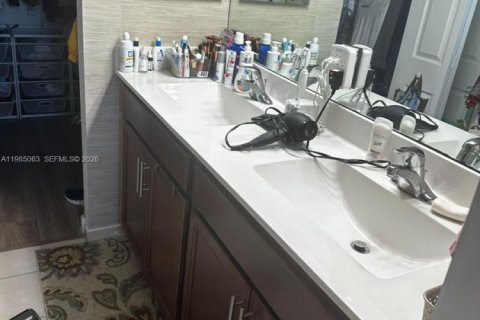 Купить виллу или дом в Хайалиа, Флорида 3 спальни, 158.58м2, № 2050882 - фото 21
