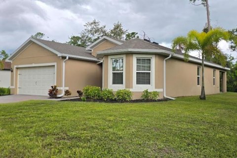 Casa en venta en North Port, Florida, 3 dormitorios, 163.14 m2 № 1875770 - foto 1