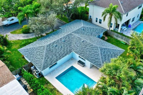 House in Delray Beach, Florida 3 bedrooms, 161.74 sq.m. № 2401252