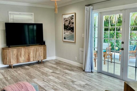 House in Delray Beach, Florida 3 bedrooms, 161.74 sq.m. № 2401252 - photo 22