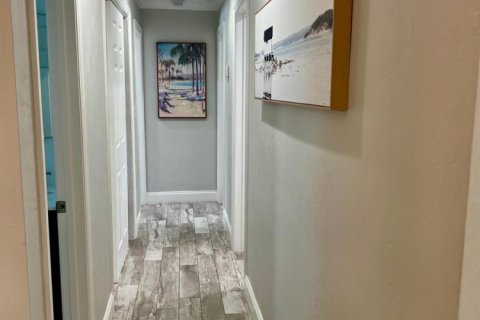 House in Delray Beach, Florida 3 bedrooms, 161.74 sq.m. № 2401252 - photo 16