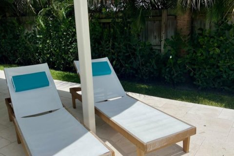 House in Delray Beach, Florida 3 bedrooms, 161.74 sq.m. № 2401252 - photo 23