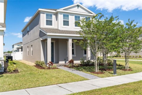 House in DeBary, Florida 4 bedrooms, 256.32 sq.m. № 1639755 - photo 1