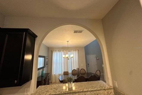 House in Davenport, Florida 6 bedrooms, 273.5 sq.m. № 1669897 - photo 7