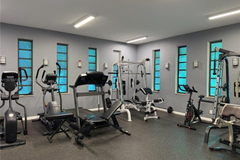 Copropriété à vendre à Lauderdale Lakes, Floride: 2 chambres, 87.7 m2 № 2050601 - photo 15