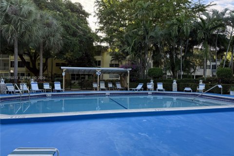 Copropriété à vendre à Lauderdale Lakes, Floride: 2 chambres, 87.7 m2 № 2050601 - photo 18