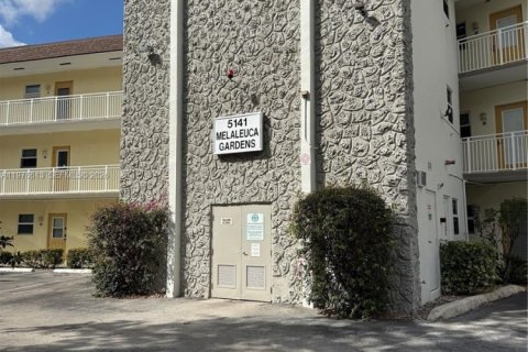 Copropriété à vendre à Lauderdale Lakes, Floride: 2 chambres, 87.7 m2 № 2050601 - photo 14