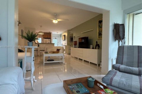 Copropriété à vendre à Lauderdale Lakes, Floride: 2 chambres, 87.7 m2 № 2050601 - photo 11