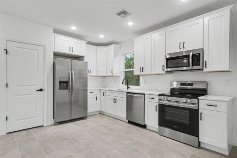 Casa en venta en Avon Park, Florida, 3 dormitorios, 105.91 m2 № 2204213 - foto 6