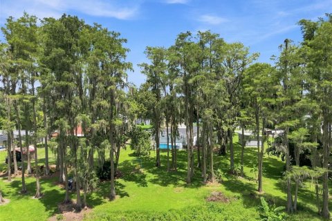 House in Lutz, Florida 3 bedrooms, 162.02 sq.m. № 2299532 - photo 7