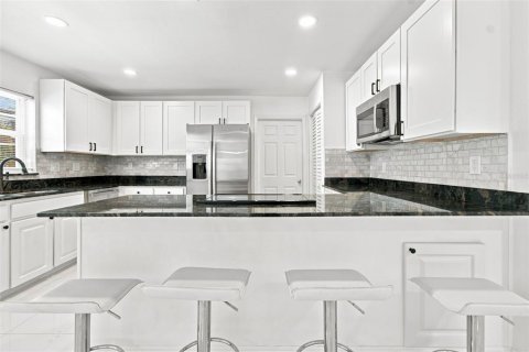 House in Lutz, Florida 3 bedrooms, 162.02 sq.m. № 2299532 - photo 20