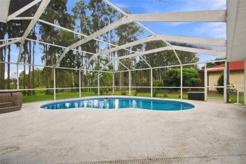 House in Lutz, Florida 3 bedrooms, 162.02 sq.m. № 2299532 - photo 3