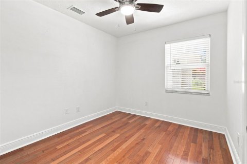 House in Lutz, Florida 3 bedrooms, 162.02 sq.m. № 2299532 - photo 30